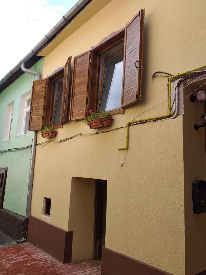 Apartmán Sara House Bistriţa Exteriér fotografie