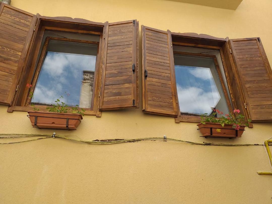 Apartmán Sara House Bistriţa Exteriér fotografie